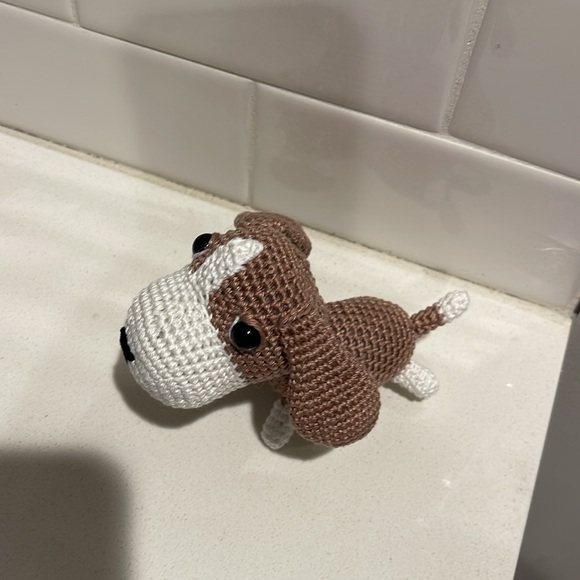 Handcrafted Basset Hound Crochet Amigurumi Figure Toy Dog Puppy Decor - Picture 4 of 10